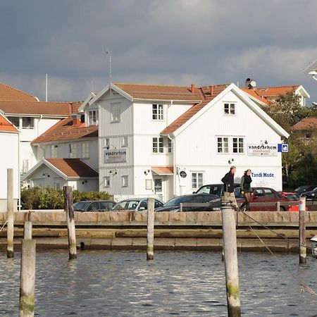 Grebbestads Vandrarhem Exterior photo
